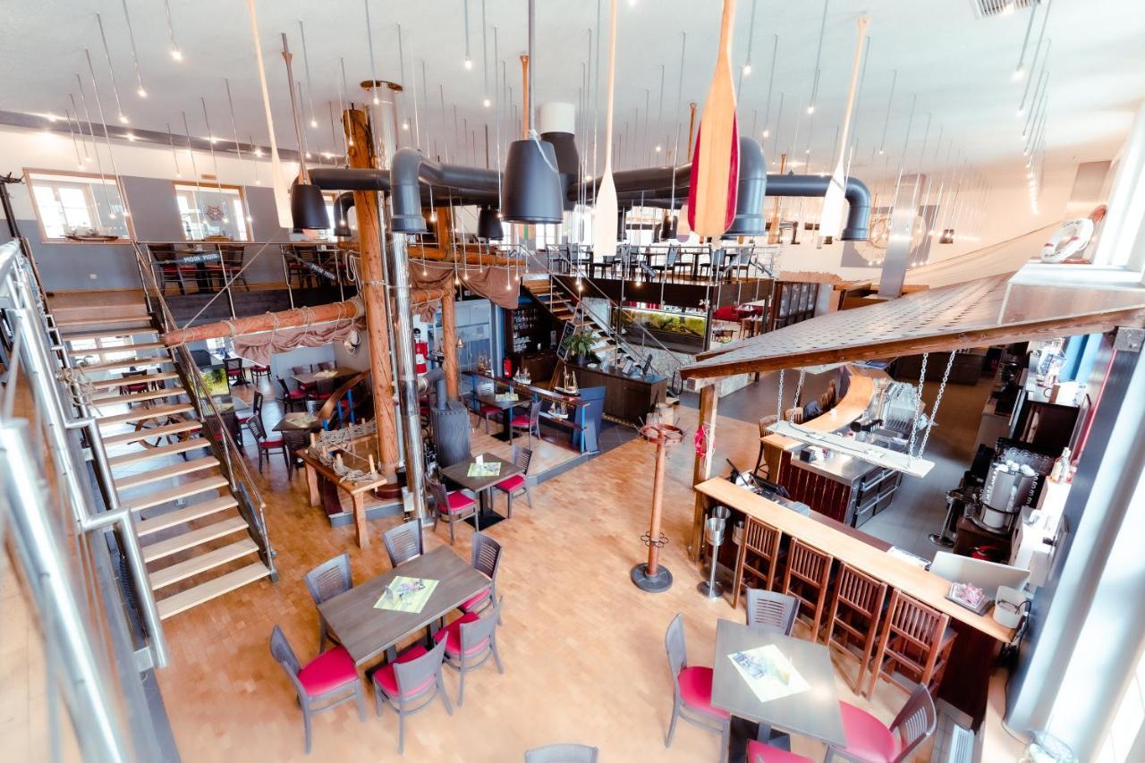 Restaurant Und Pension Alberthafen Drezda Kültér fotó